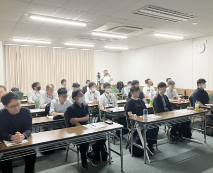 그룹 회사나 점장에의 교육·지도